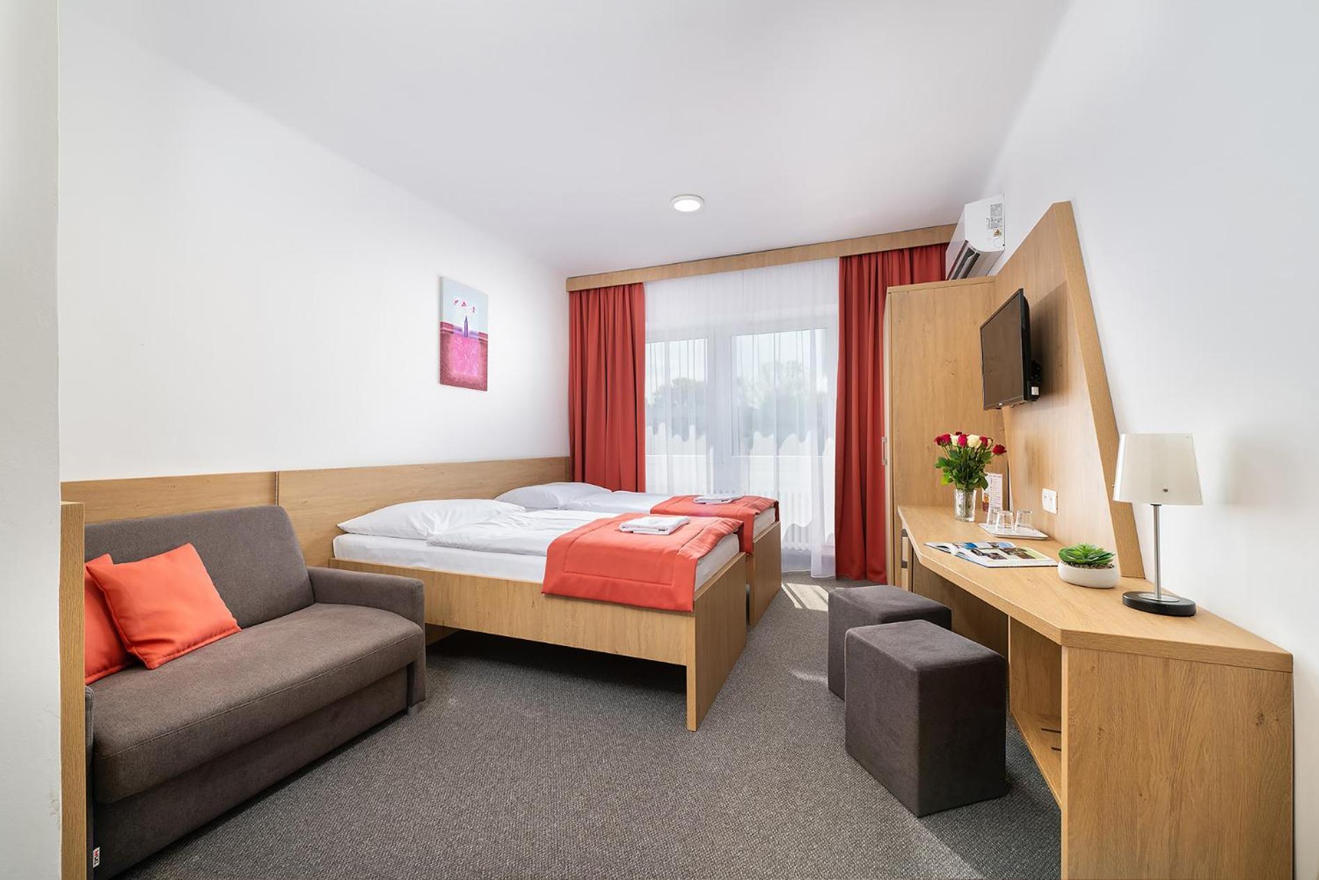 Hotel Plus Bratislava Eksteriør bilde