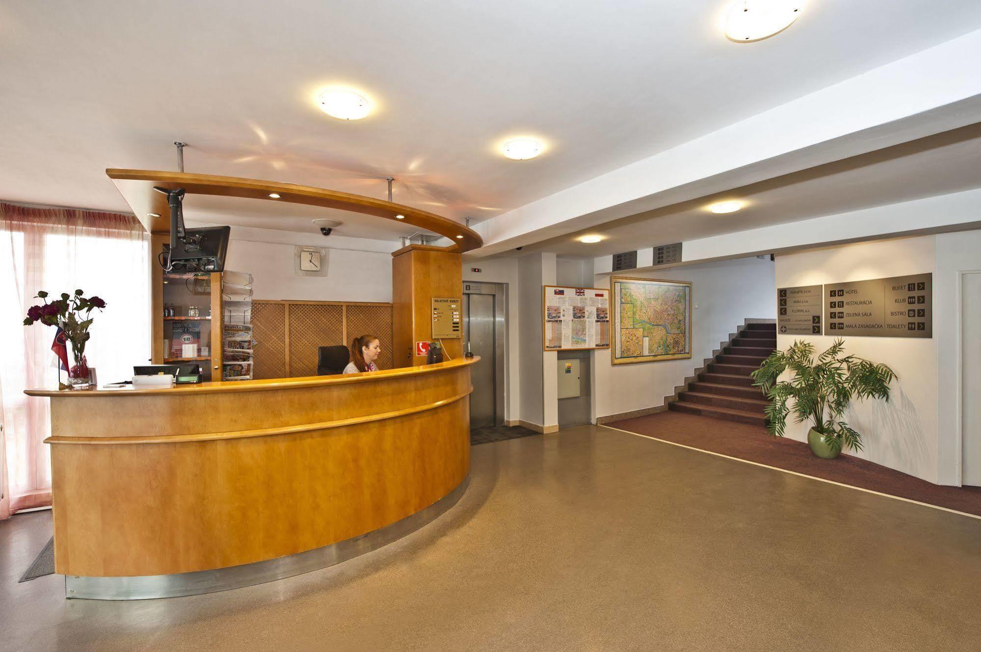 Hotel Plus Bratislava Eksteriør bilde
